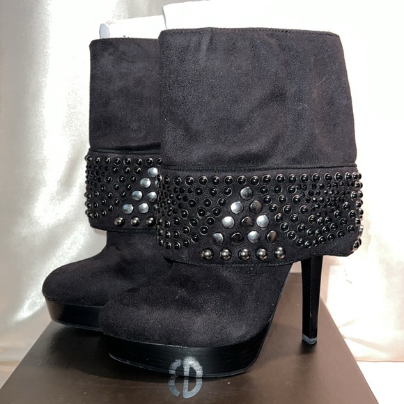 BEBE Suede Booties with embellishments size 6 in BLACK - Picture 4 of 4